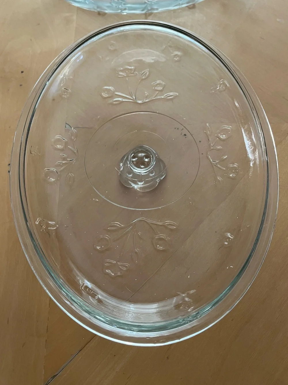 Anchor Hocking Savannah Covered Casserole Dish 2 Quart Clear Glass Baking Dish